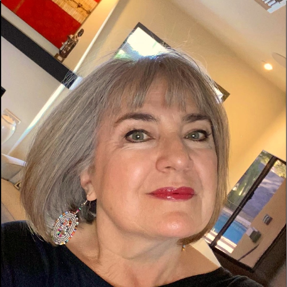 Meet your Posher, Maria